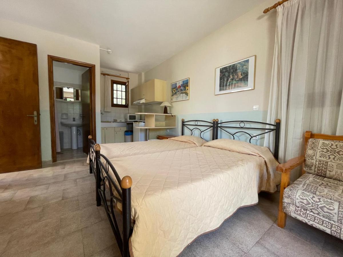 Paralia Agias Foteinis Vasilikos Apartments מראה חיצוני תמונה